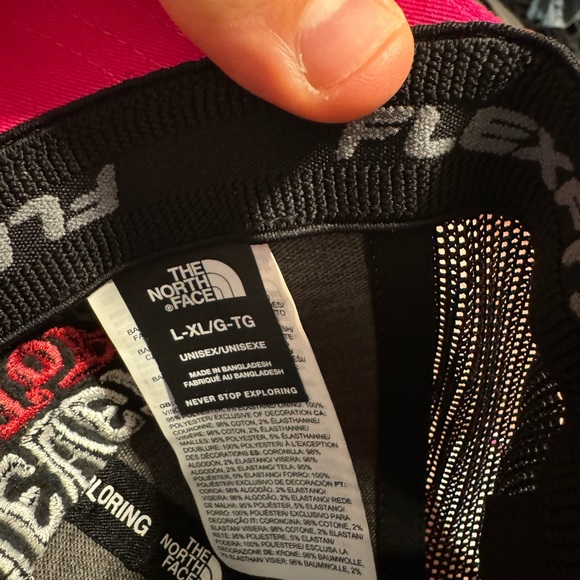 The North Face Classic Fit Flexfit SnapBack Hat. Lg/XL. Unisex. Pink & Black.NWT - Picture 6 of 6